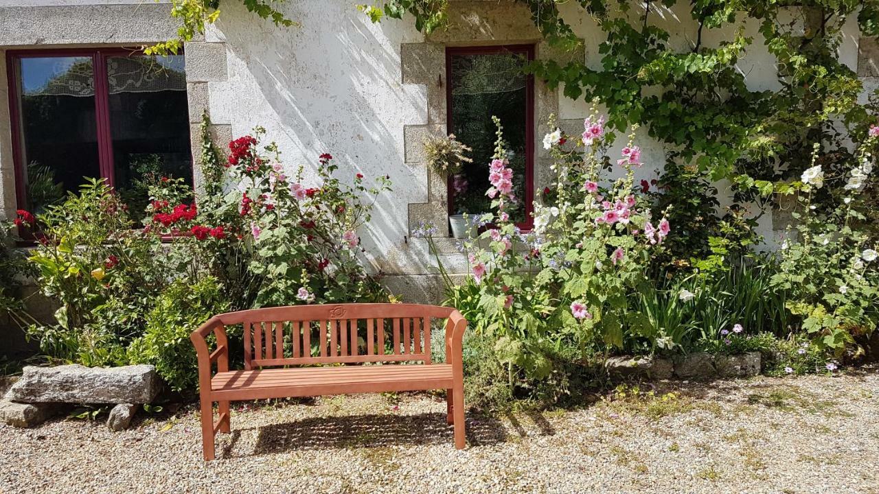 La Ferme De Kerhors Hotel Tréméoc Bagian luar foto