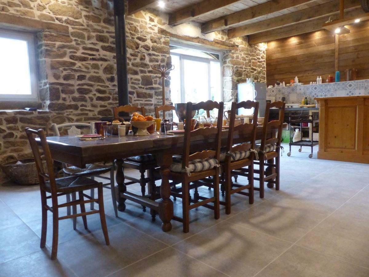 La Ferme De Kerhors Hotel Tréméoc Bagian luar foto